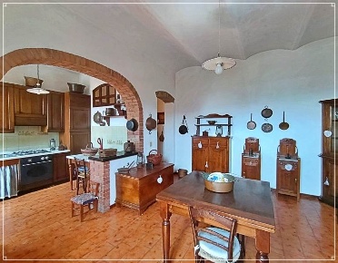 Foto Appartamento a Castagneto Carducci Centro di 92 m² con 5 locali