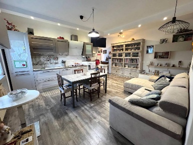 Foto Appartamento a Termoli Centro di 87 m² con 3 locali in vendita