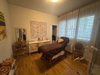 Foto Attività commerciale in AttivitÃ  di estetica in Corso del Popolo,