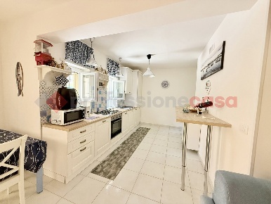 Foto Appartamento in Mameli, Gaeta di 120 m² con 4 locali in vendita