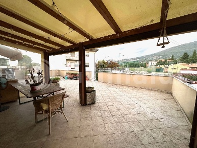 Foto Appartamento in Via Sacro Tugurio 1, Assisi di 60 m² con 2 locali