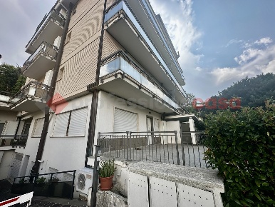 Foto Appartamento in Via MACCHIADORO 2, Fiuggi di 80 m² con 3 locali
