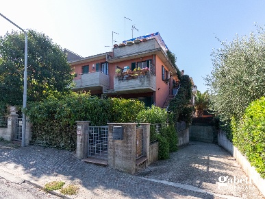 Foto Appartamento in Via Bologna 39, Gradara Centro di 110 m² con 3 locali