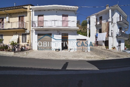 Foto Appartamento in Via Giacomo Matteoti 18, Roseto Capo Spulico Centro