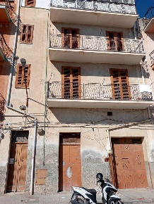 Foto Appartamento a Licata Centro di 235 m² con 4 locali in vendita