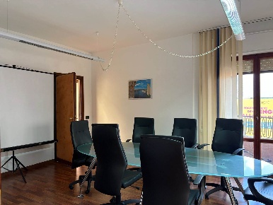 Foto Ufficio in Via Ponte Ferroviario  17, Brindisi Cappuccini di 250 m²