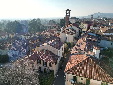 Foto Appartamento a Merate Centro di 95 m² con 3 locali in vendita