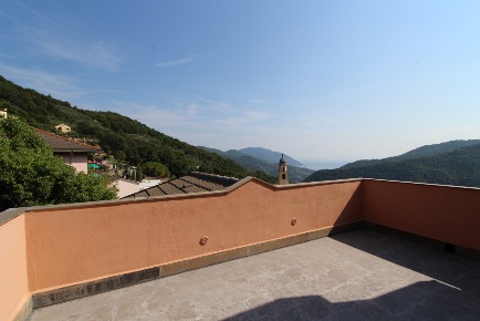 Foto Appartamento a Avegno di 70 m² con 3 locali in vendita