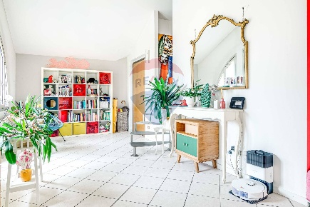 Foto Attico a Gallarate Madonna in Campagna di 122 m² con 5 locali