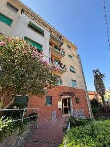 Foto Appartamento in VIA CERISOLA, Rapallo Cerisola di 51 m² con 3 locali