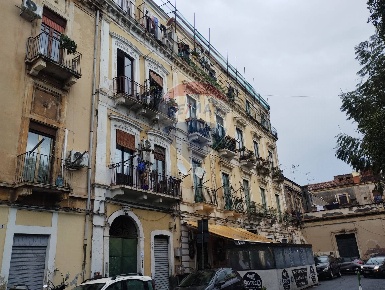 Foto Case semi ndipendenti in Piazza Angelo Maiorana, Catania di 71 m²