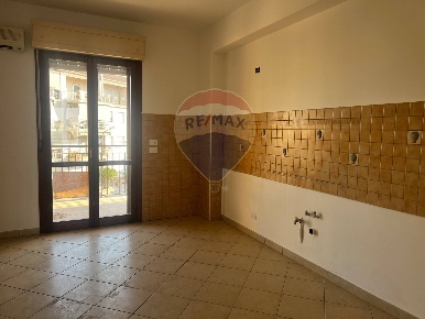 Foto Appartamento in via emanuele nicosia, Vittoria Centro di 118 m²