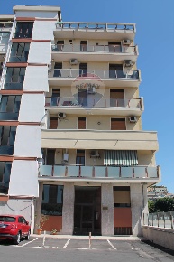 Foto Appartamento in Via Del Rotolo, Catania Rotolo di 100 m² con 4 locali