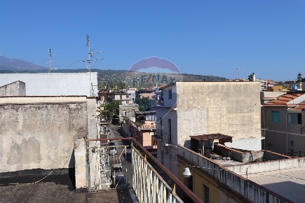 Foto Casa indipendente in via Giuseppe Garibaldi, Mascali Centro di 95 m²