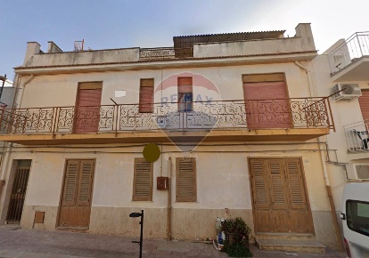 Foto Casa indipendente in Via Liberta', Terrasini Centro di 280 m²