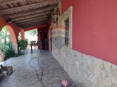 Foto Villa singola in C.da Immaccari Soprano, Mirabella Imbaccari di 150 m²