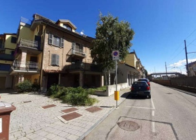 Foto Appartamento in Via S. Carlo, Nizza Monferrato di 69 m² con 3 locali