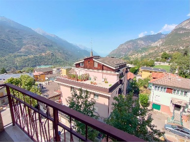 Foto Appartamento in Viale Duca d'Aosta 11, Saint-Vincent Centro di 70 m²