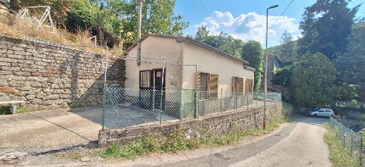 Foto Casa indipendente a Arcidosso Centro di 45 m² con 4 locali in vendita