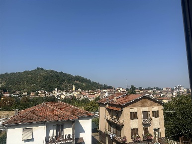 Foto Appartamento a Serravalle Scrivia Centro di 86 m² con 4 locali