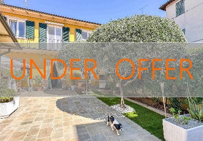 Foto Rustico in Via Cesare Biondi, Barga Centro di 224 m² con 11 locali