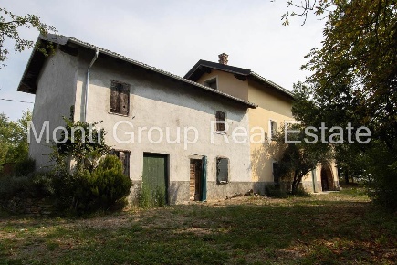 Foto Rustico a Rocca Grimalda di 450 m² con 10 locali in vendita