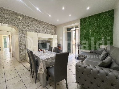 Foto Appartamento in Via PADRE LUDOVICO 5, Casoria Centro di 130 m²