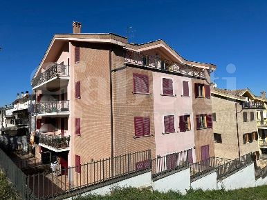 Foto Appartamento in Via marzabotto SNC, Orte Orte Scalo di 85 m²