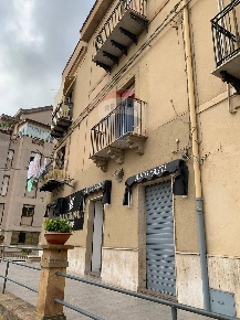 Foto Appartamento in Piazza Luigi Capuana, Caltanissetta Centro di 91 m²
