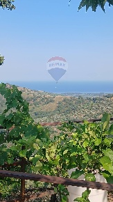 Foto Terreno agricolo in Contrada Urnazzo, Calatabiano di 2000 m²