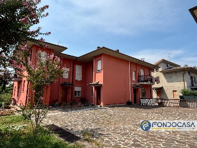 Foto Appartamento a Palazzolo sull'Oglio Centro di 109 m² con 3 locali