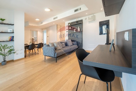 Foto Appartamento in Via Stilicone, Milano Cenisio di 80 m² con 2 locali