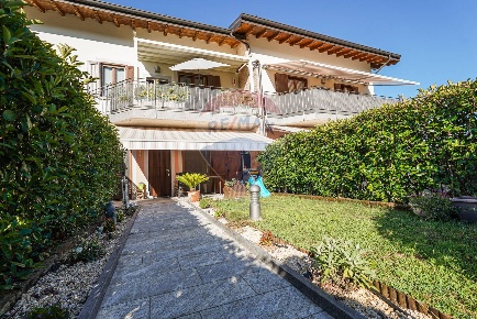 Foto Appartamento in VIA VITTORIO ALFIERI, Chignolo d'Isola di 101 m²