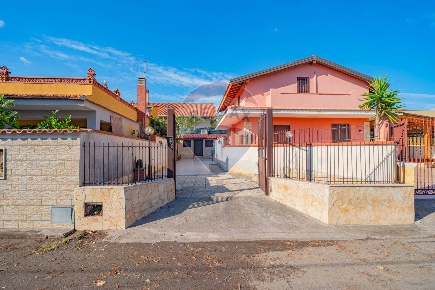 Foto Appartamento in via del sole, Augusta Agnone di 75 m² con 3 locali