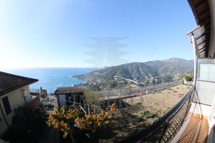 Foto Villa unifamiliare in Via Peidaigo 77, Ventimiglia Latte, Ville