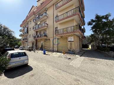 Foto Magazzino in Via Genova 66, Catanzaro Catanzaro Lido di 45 m²