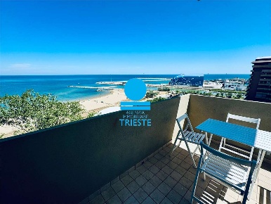 Foto Appartamento in viale berna 12, Pesaro Baia Flaminia di 84 m²