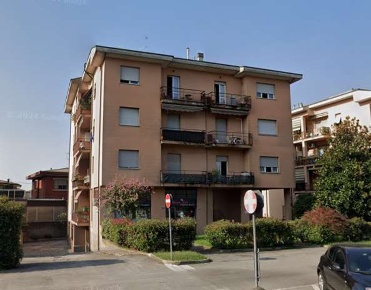 Foto Appartamento in Via Tre Venezie, Meda di 104 m² con 5 locali