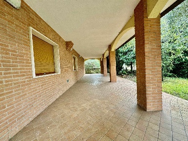Foto Casa indipendente in VIA LAZZARETTO, Venezia Favaro Veneto di 338 m²