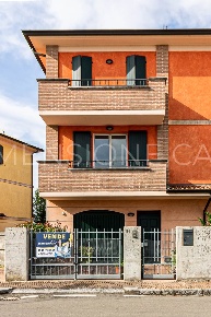 Foto Villa a schiera a Cavezzo di 131 m² con 4 locali in vendita
