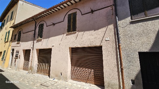Foto Appartamento in Via Saponara  5, Foligno Centro Storico di 160 m²