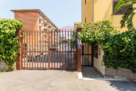 Foto Appartamento in Via Ota, Catania Ballo - Cibele di 131 m² con 6 locali