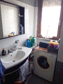 Foto Appartamento in via della Croce, Madone di 68 m² con 2 locali