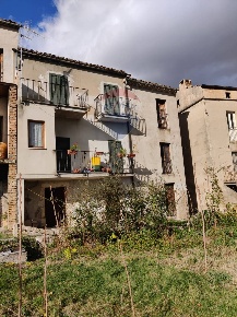Foto Case semi ndipendenti a Rapino Centro di 103 m² con 6 locali