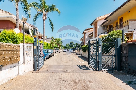 Foto Appartamento in Via Sant'Anna, Mascali di 50 m² con 3 locali