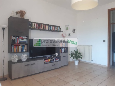 Foto Appartamento in Centrale Commerciale, Vasto di 127 m² con 5 locali