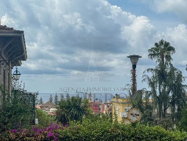 Foto Appartamento in via virgilio 13, Bordighera Via Romana di 31 m²