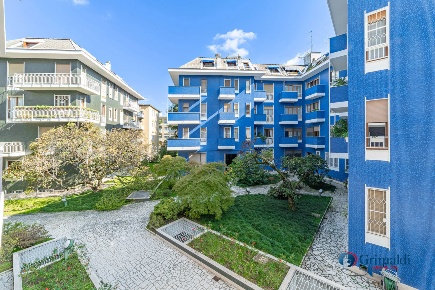 Foto Appartamento in Via Monreale 11, Milano San Siro di 90 m² con 3 locali
