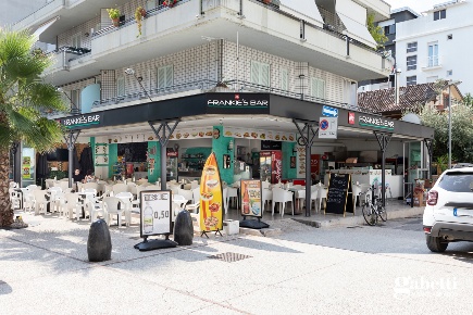 Foto Bar in Dante, Cattolica di 118 m² con 3 locali in vendita