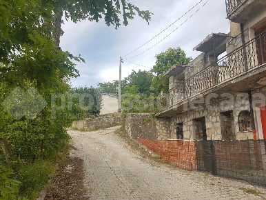 Foto Terreno residenziale in Sole, Ateleta di 557 m² in vendita